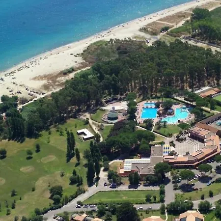 - Sleeps 4 - Pool - Parking Appartamento *