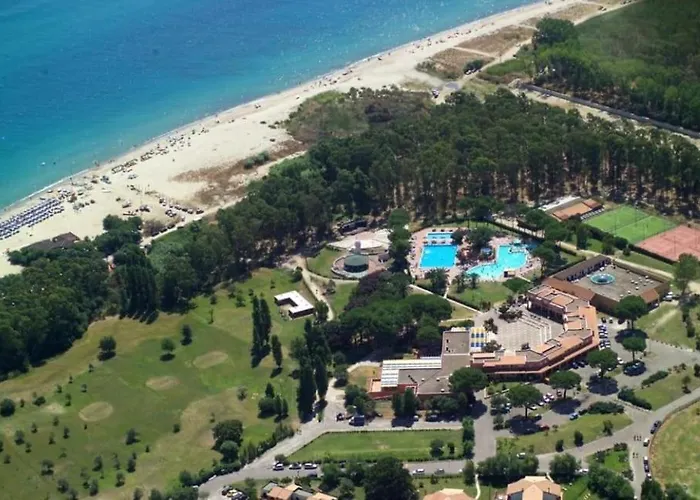 - Sleeps 4 - Pool - Parking Apartamento *