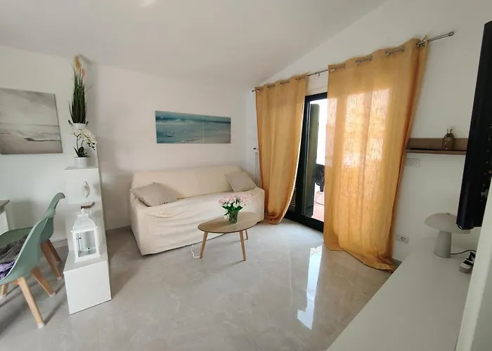 - Sleeps 4 - Pool - Parking Apartamento *
