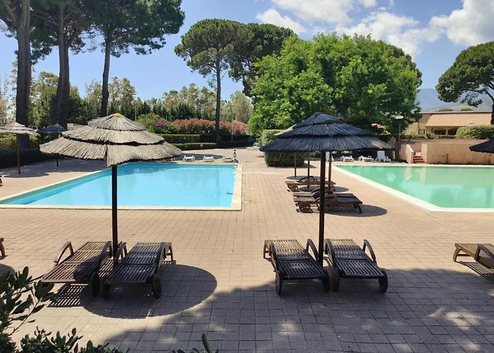 - Sleeps 4 - Pool - Parking Apartamento Sant'Andrea Apostolo dello Ionio